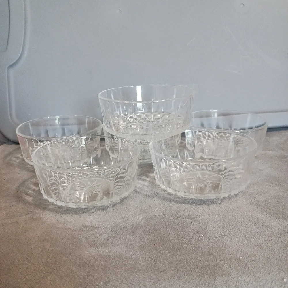 Arcoroc France diamant clear glass starbust pattern dessert bowl lot of 6